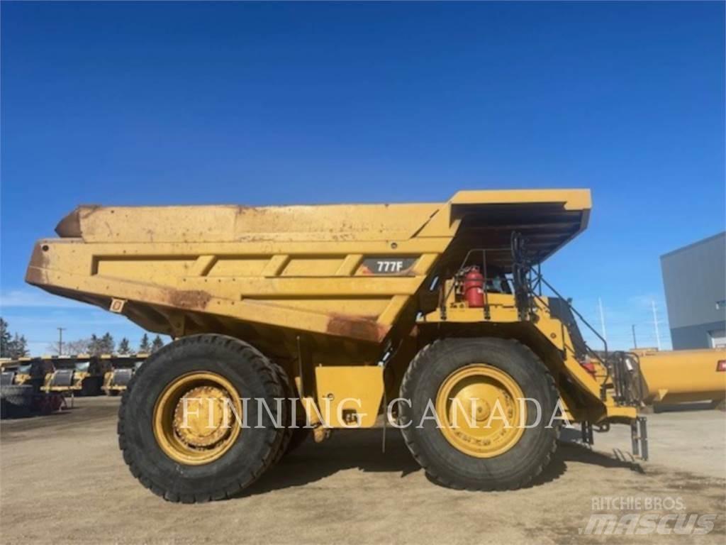CAT 777F Шарнирно-сочленённые самосвалы