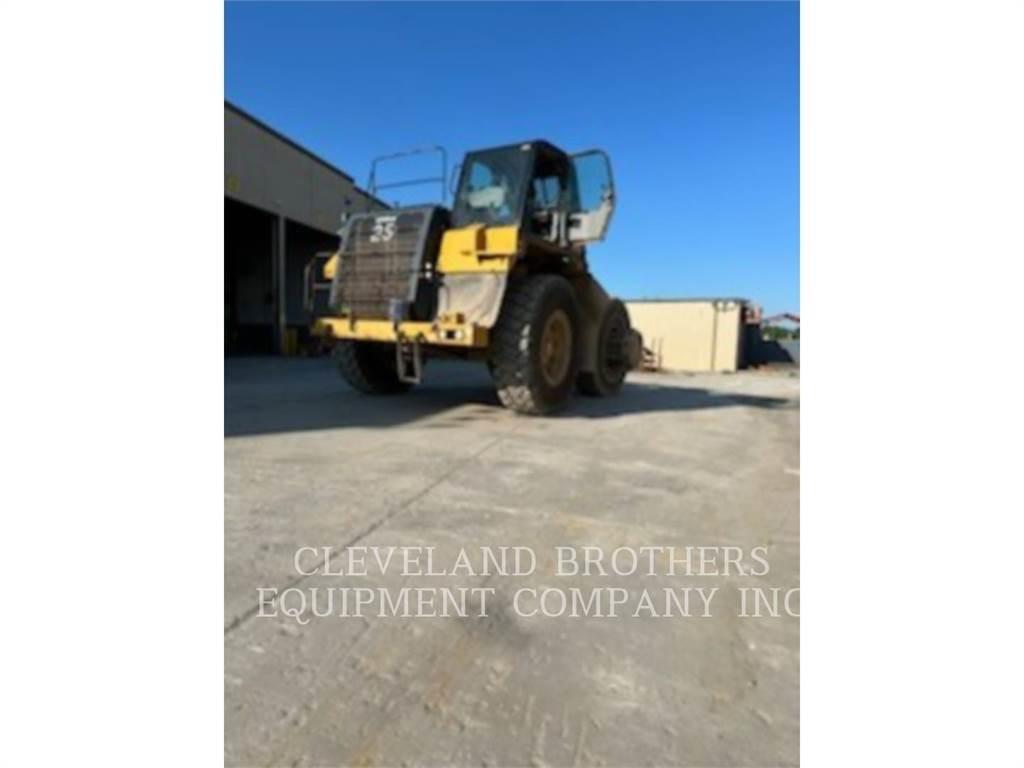 CAT 777F Шарнирно-сочленённые самосвалы