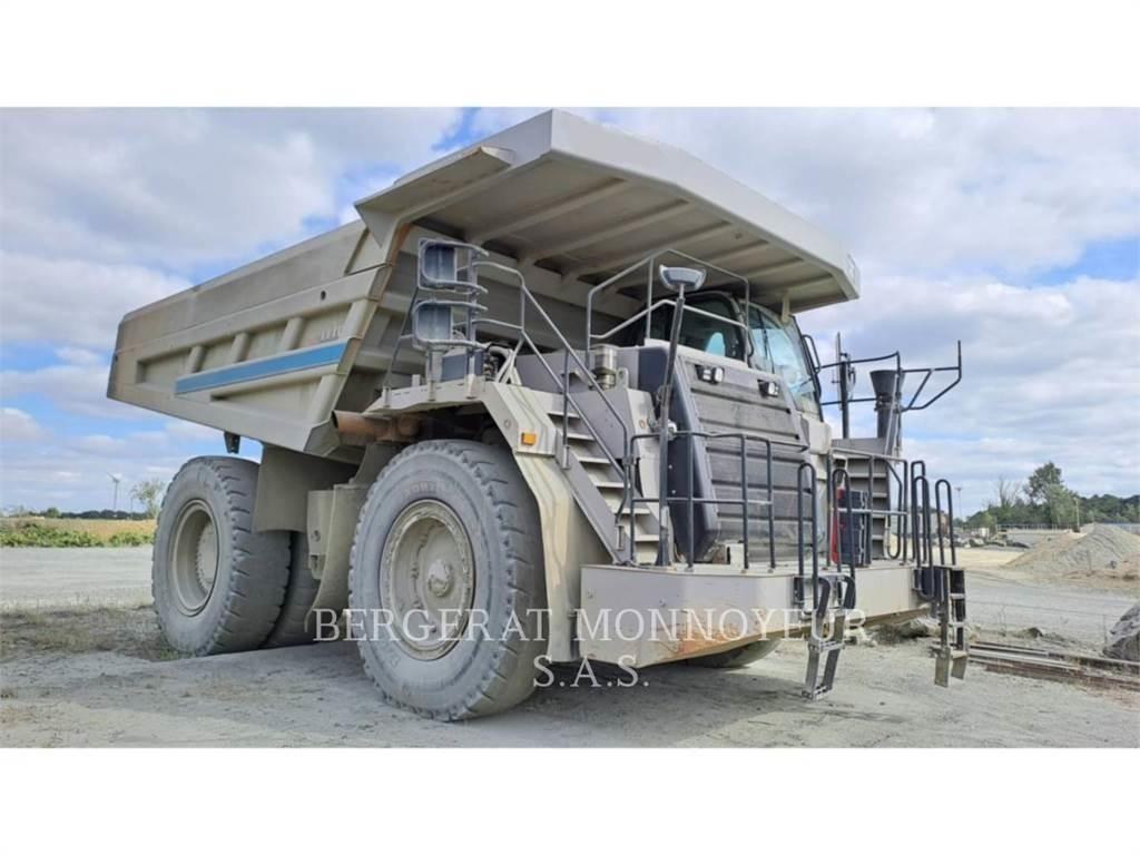 CAT 777F Шарнирно-сочленённые самосвалы