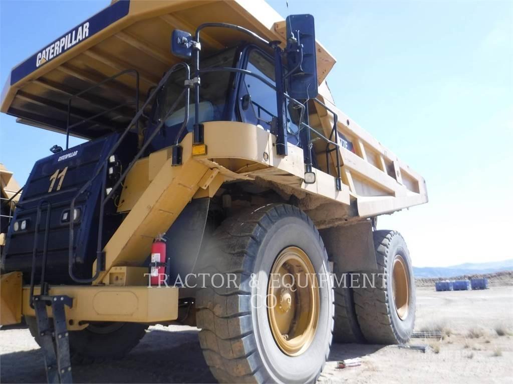 CAT 777F Шарнирно-сочленённые самосвалы