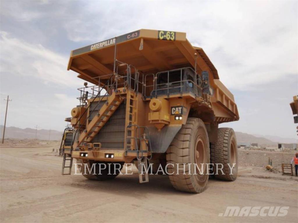 CAT 789D Шарнирно-сочленённые самосвалы