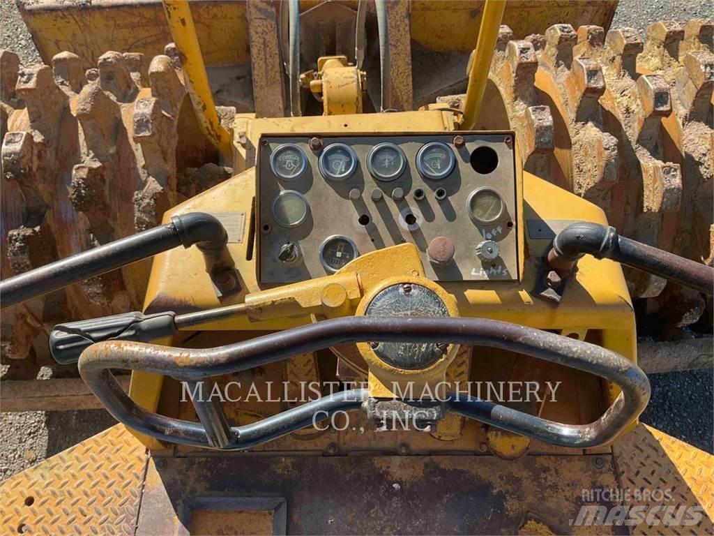 CAT 815 Уплотнители грунта