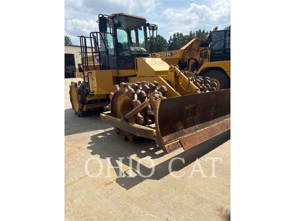 CAT 815F2 Колесные бульдозеры