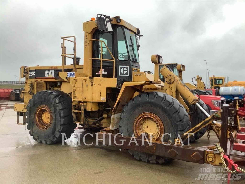 CAT 824C Фронтальные погрузчики