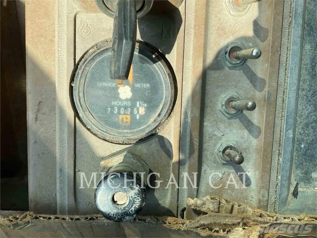 CAT 824C Фронтальные погрузчики