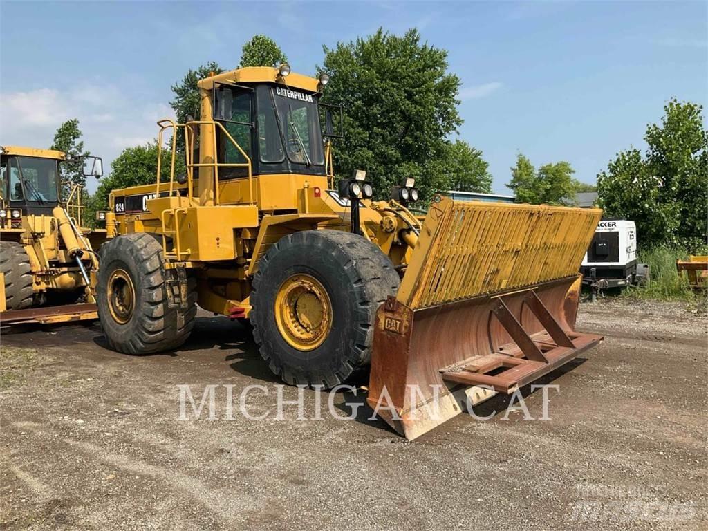 CAT 824C Фронтальные погрузчики