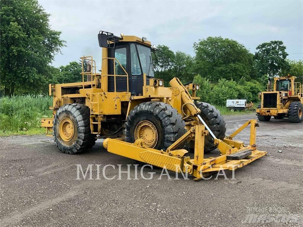 CAT 824C Фронтальные погрузчики