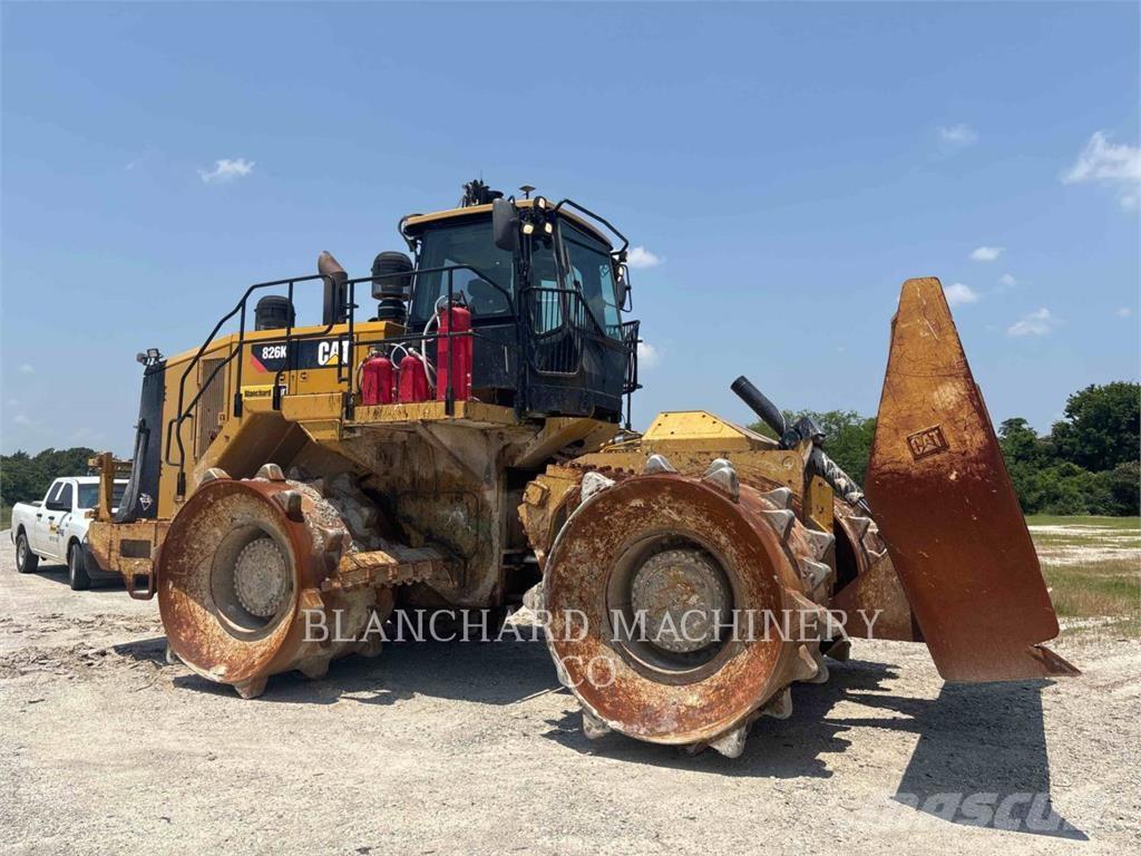 CAT 826K Уплотнители грунта