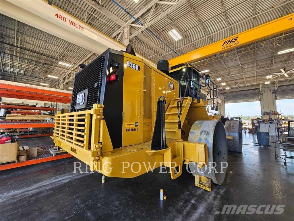 CAT 836K Уплотнители грунта