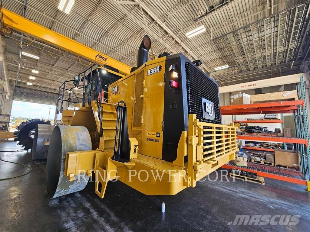 CAT 836K Уплотнители грунта