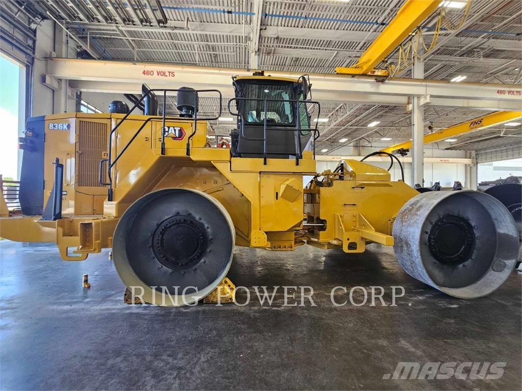 CAT 836K Уплотнители грунта