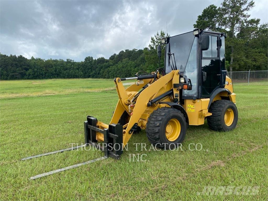 CAT 903 D Фронтальные погрузчики