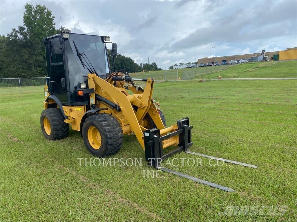 CAT 903 D Фронтальные погрузчики