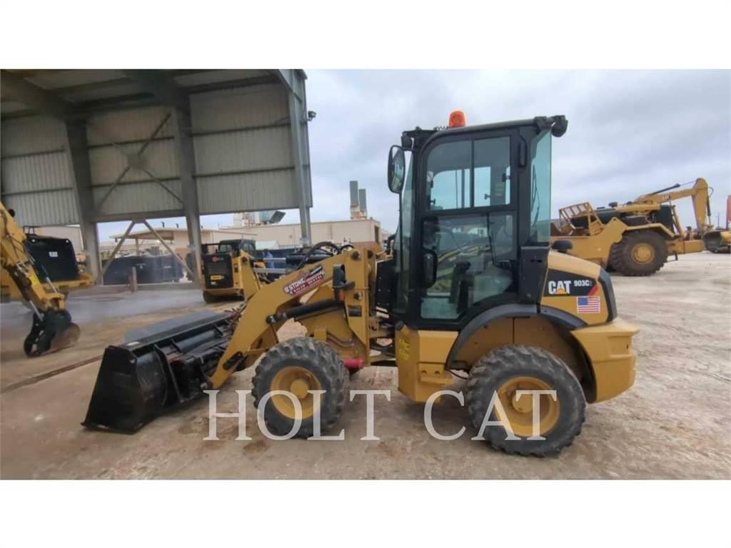 CAT 903C Фронтальные погрузчики
