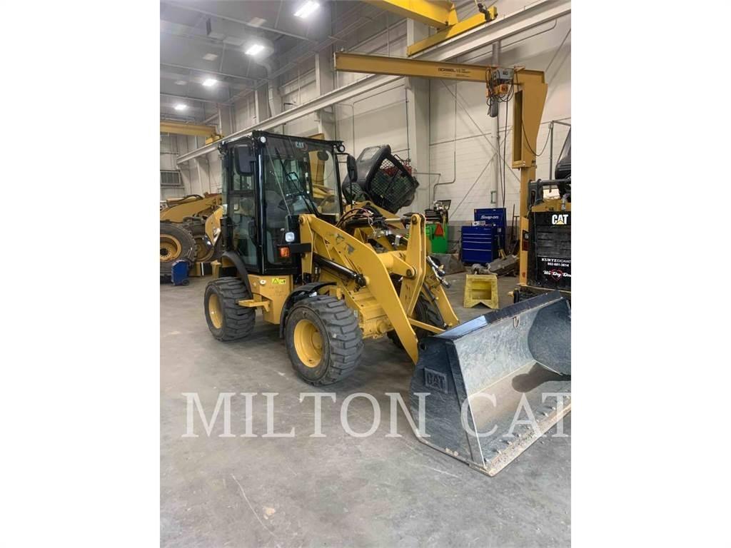 CAT 903D Фронтальные погрузчики