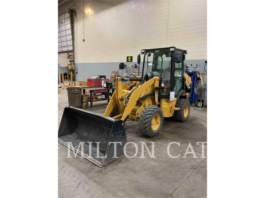 CAT 903D Фронтальные погрузчики