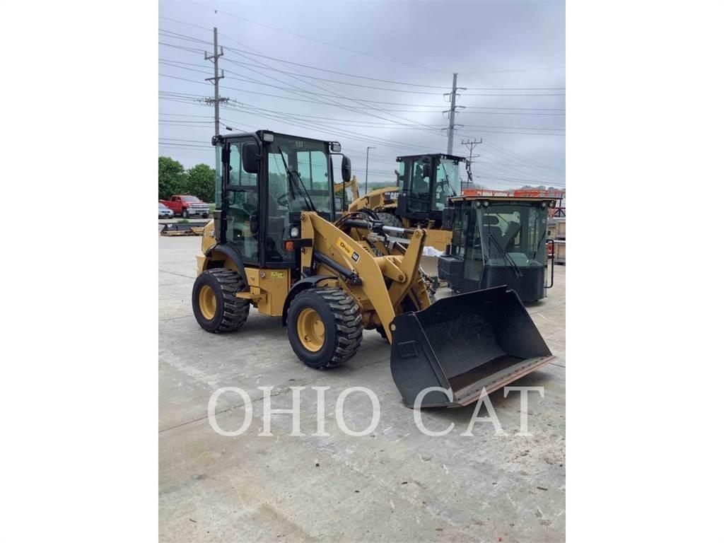 CAT 903D Фронтальные погрузчики