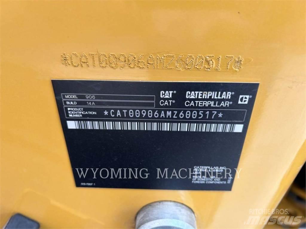 CAT 906 Фронтальные погрузчики