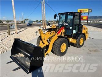 CAT 906 Фронтальные погрузчики