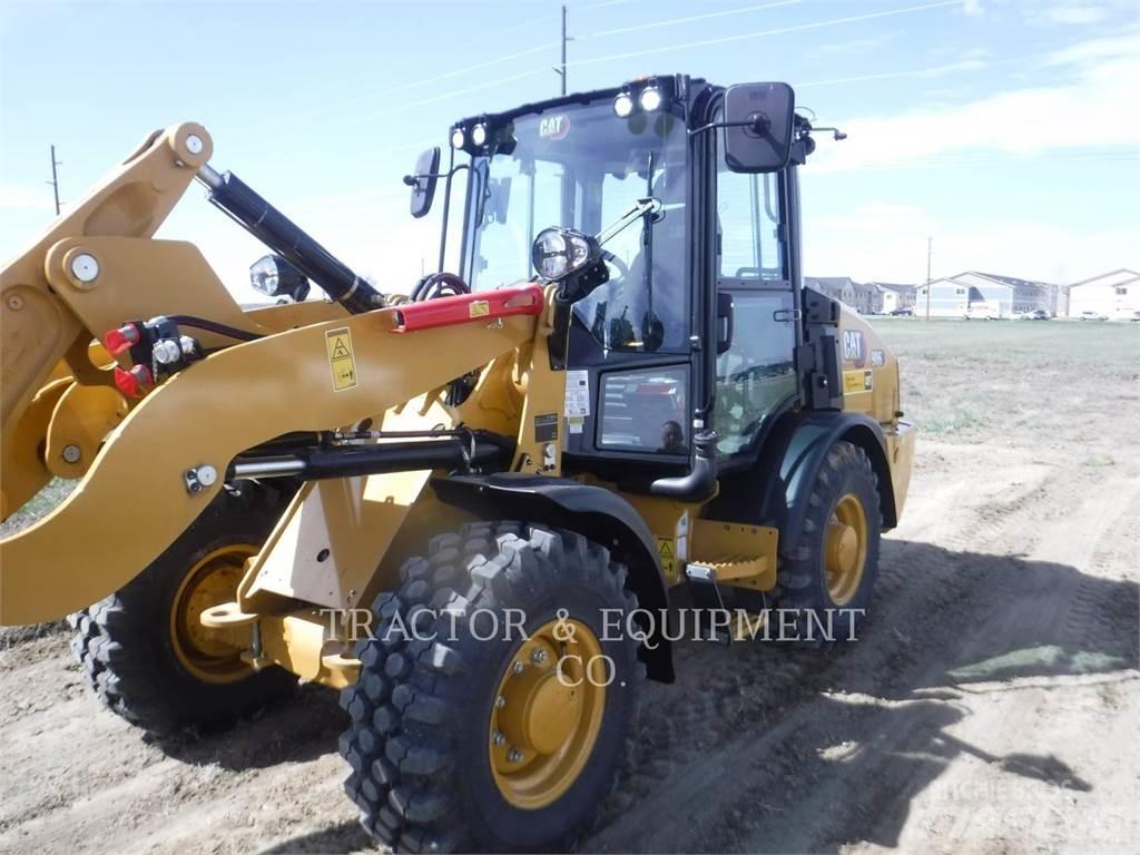 CAT 906 Фронтальные погрузчики
