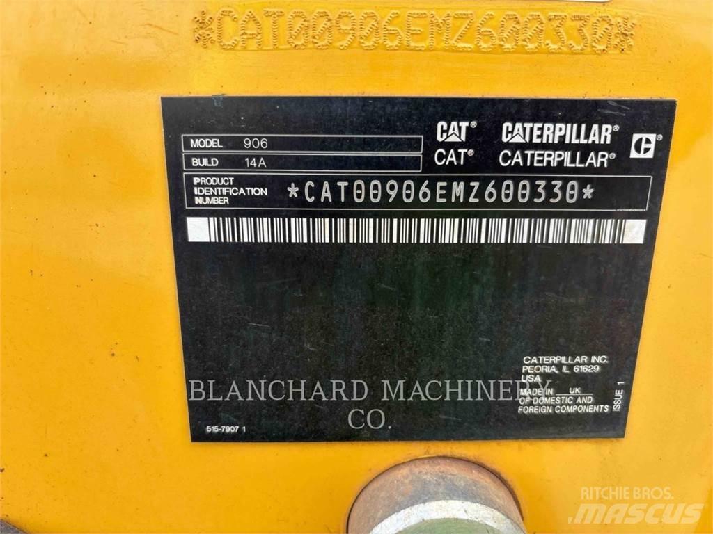 CAT 906 Фронтальные погрузчики