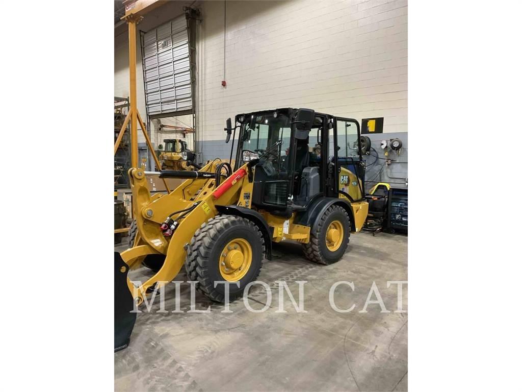 CAT 906 Фронтальные погрузчики