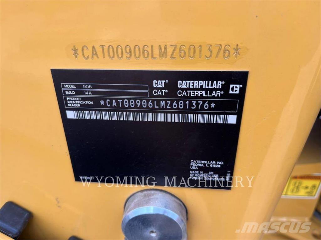 CAT 906 Фронтальные погрузчики