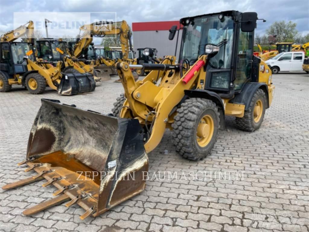 CAT 906-14 Фронтальные погрузчики