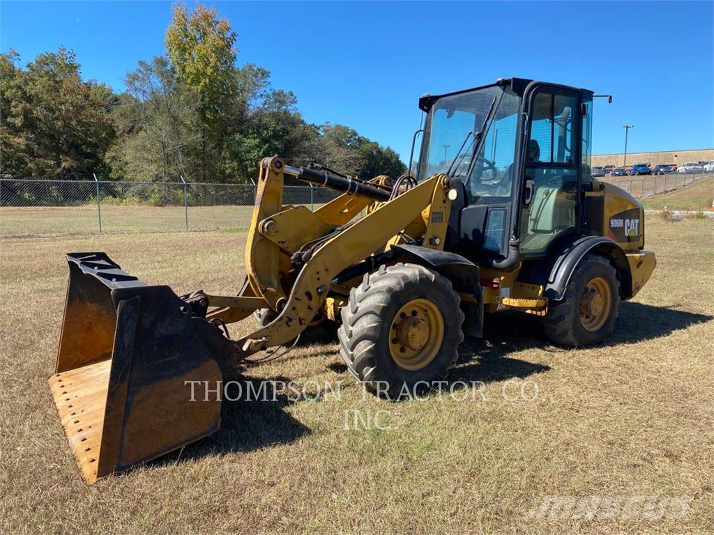 CAT 906 M Фронтальные погрузчики