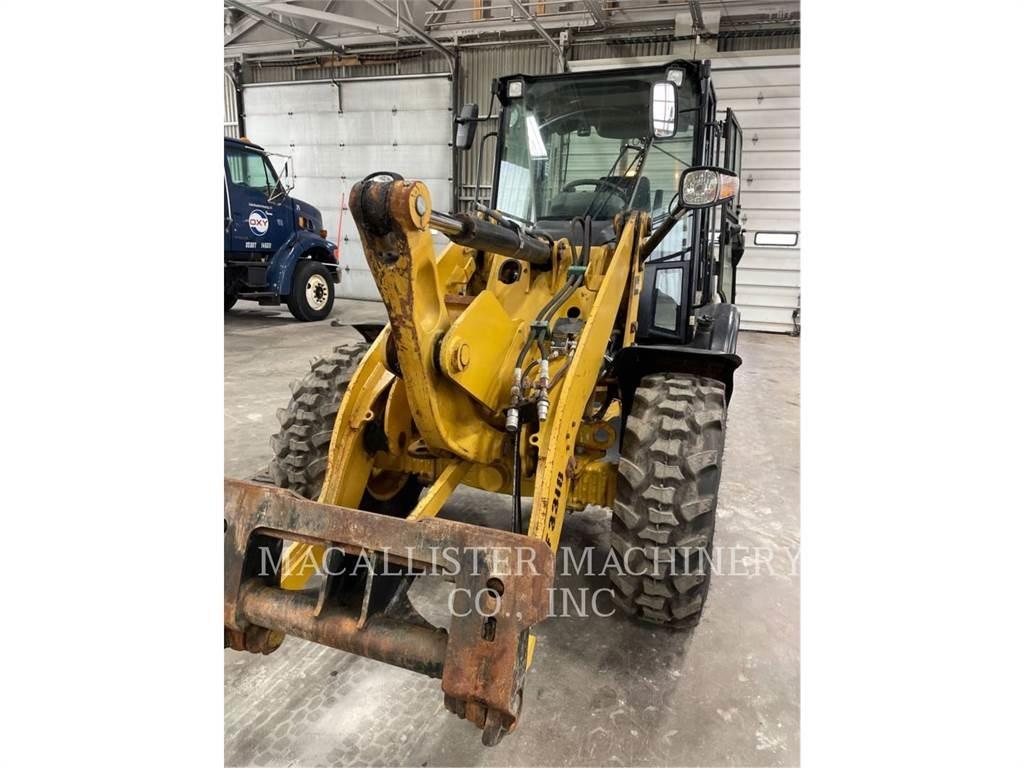 CAT 906H2 Фронтальные погрузчики