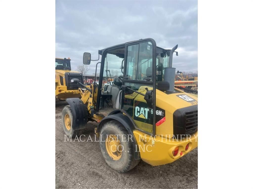 CAT 906H2 Фронтальные погрузчики