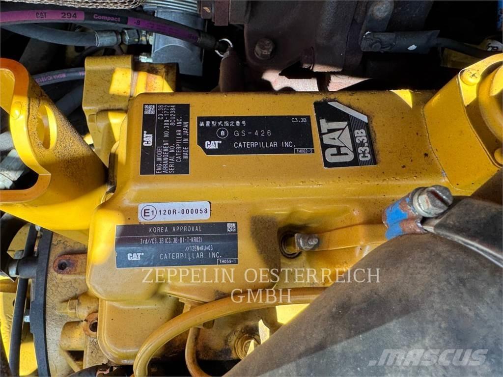 CAT 906H2 Фронтальные погрузчики