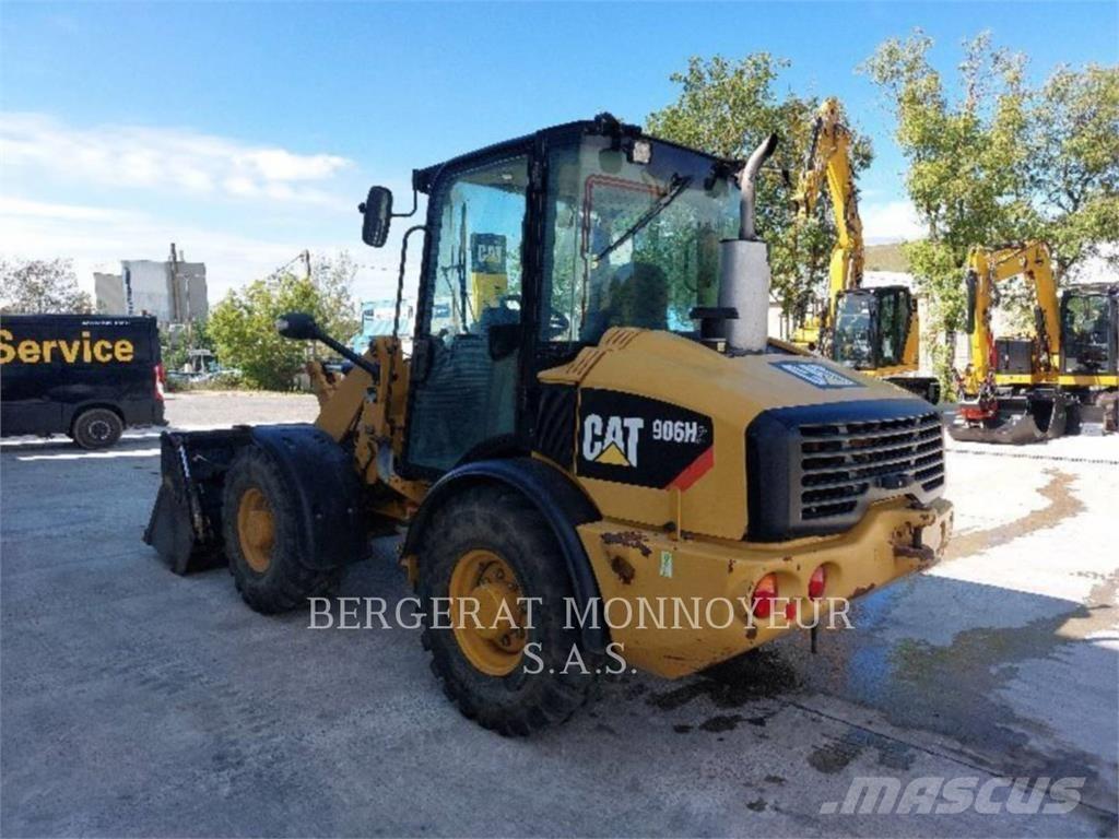 CAT 906H2 Фронтальные погрузчики
