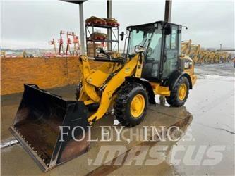 CAT 906M Фронтальные погрузчики