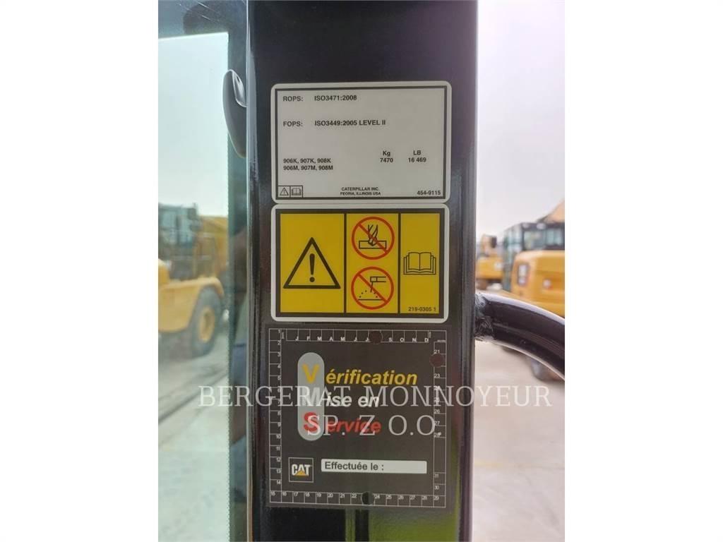 CAT 906M Фронтальные погрузчики