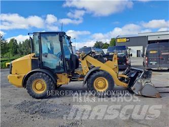 CAT 906M Фронтальные погрузчики
