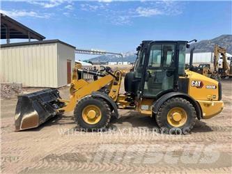 CAT 906M Фронтальные погрузчики