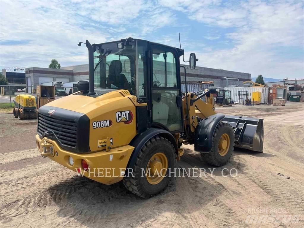 CAT 906M Фронтальные погрузчики