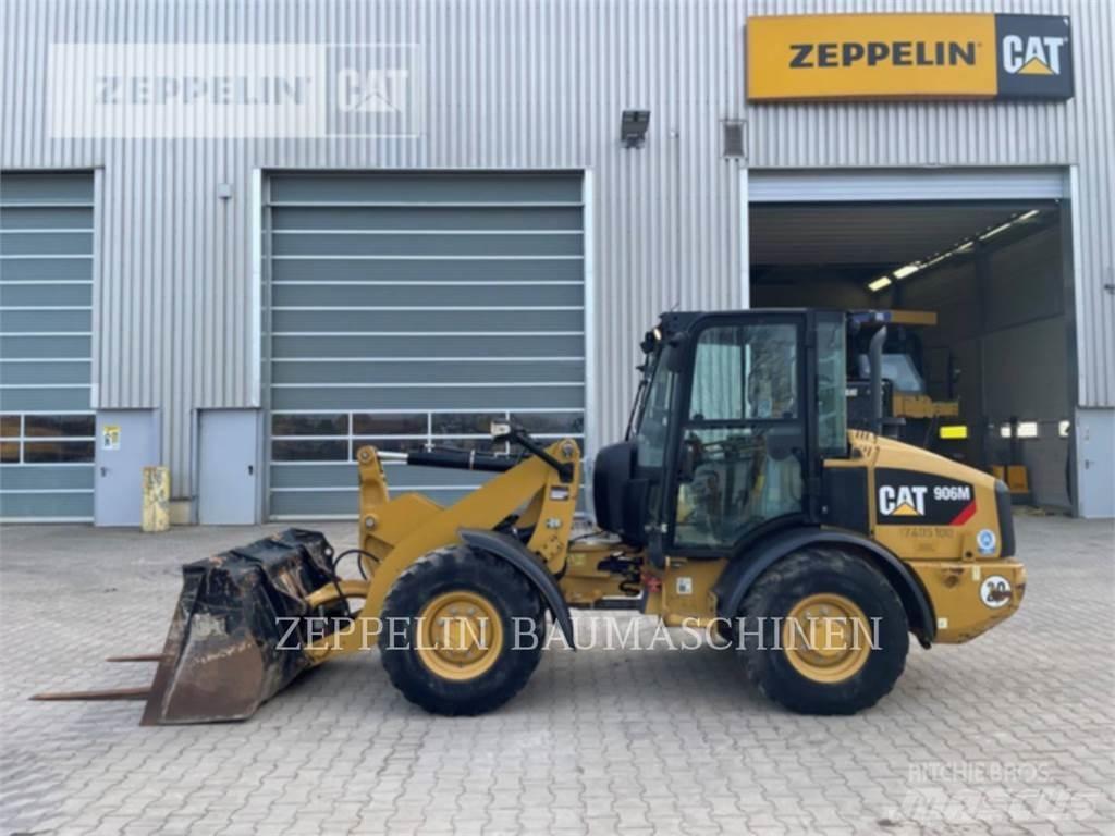 CAT 906M Фронтальные погрузчики