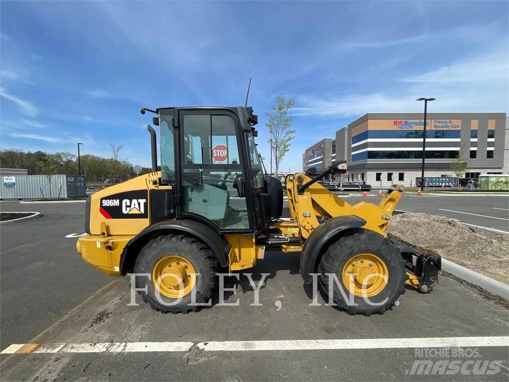 CAT 906M Фронтальные погрузчики