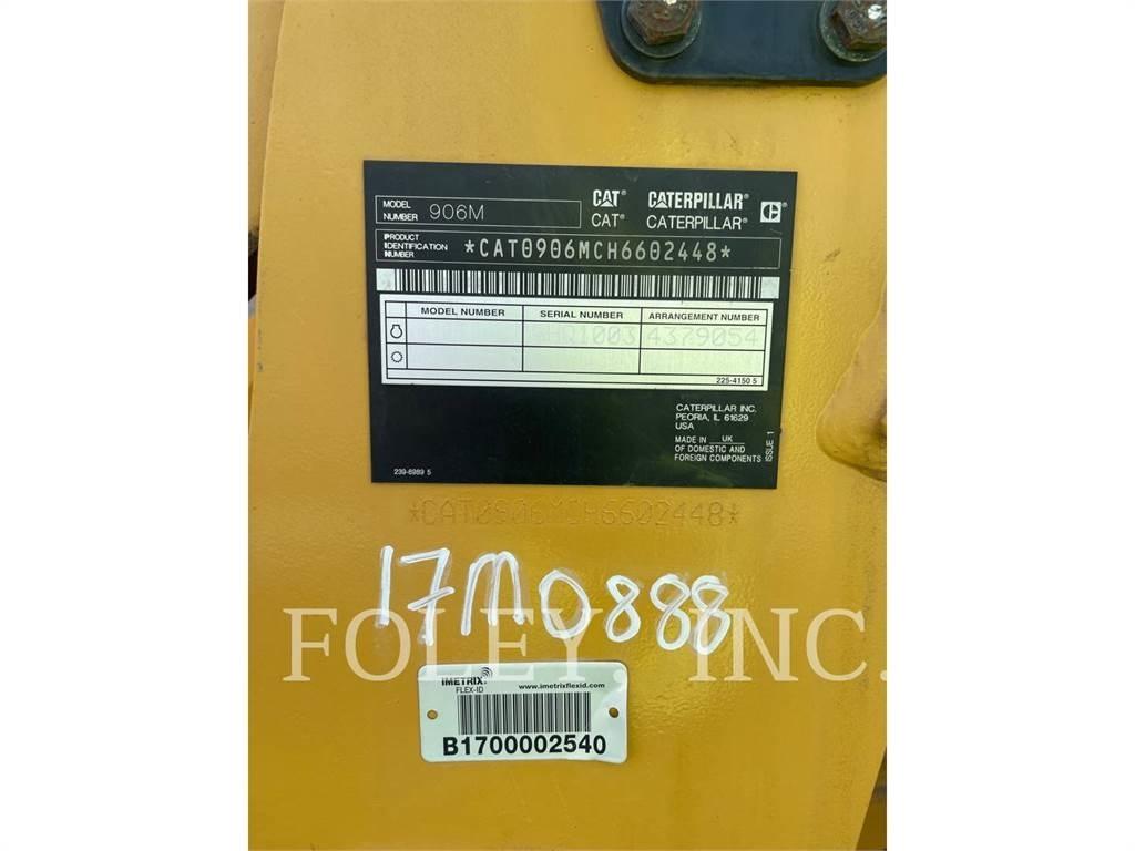 CAT 906M Фронтальные погрузчики