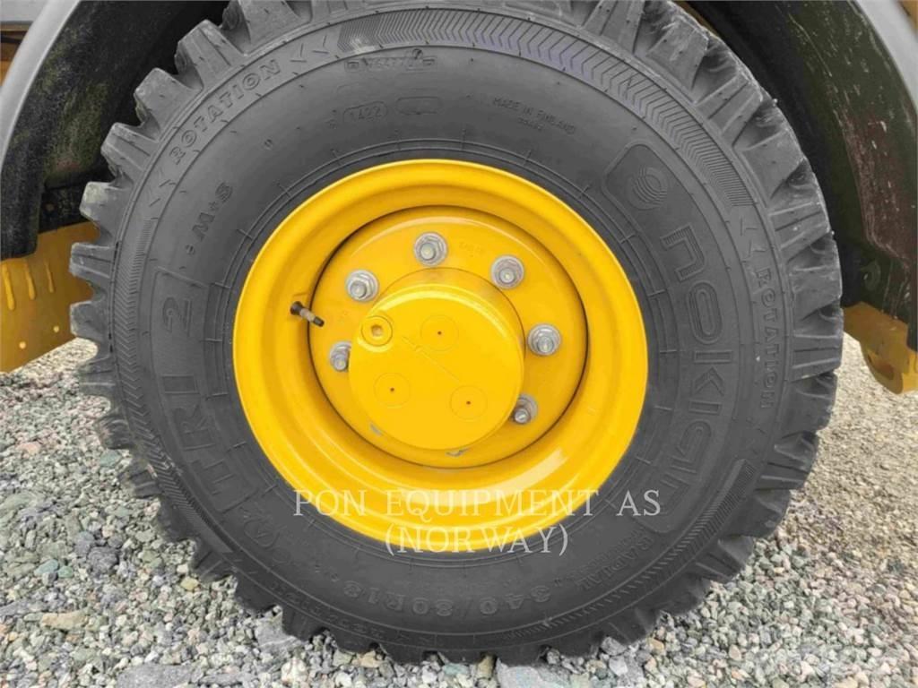 CAT 906M Фронтальные погрузчики