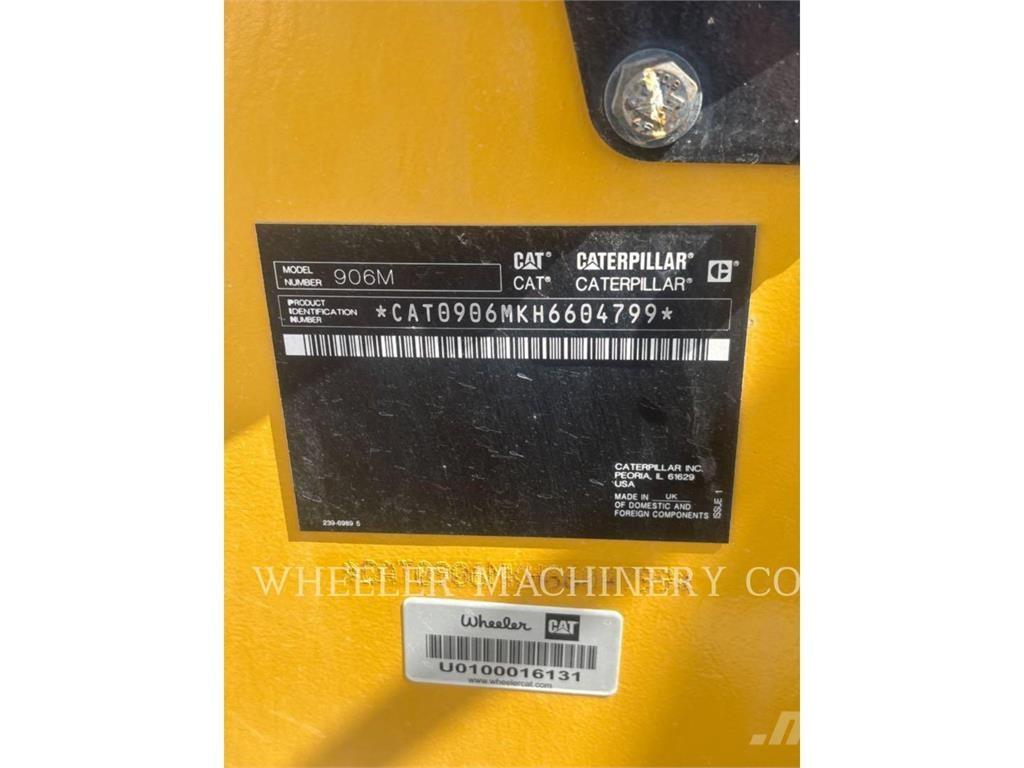 CAT 906M Фронтальные погрузчики