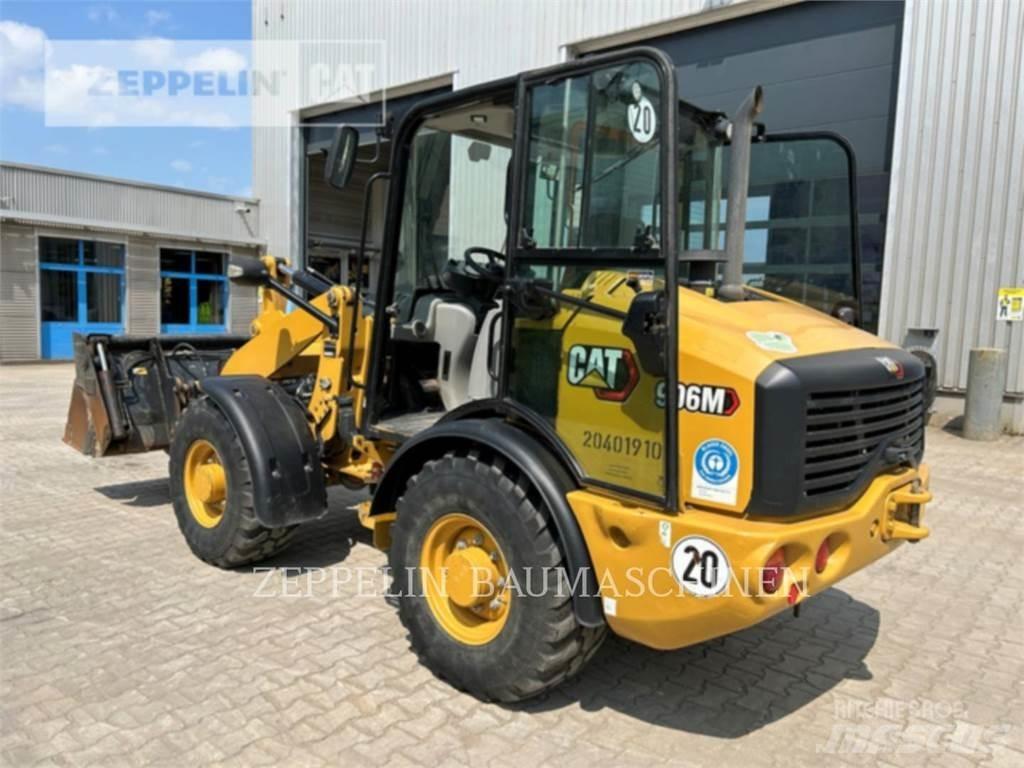 CAT 906M Фронтальные погрузчики