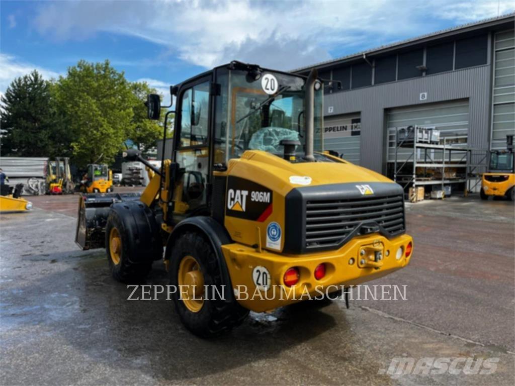 CAT 906M Фронтальные погрузчики