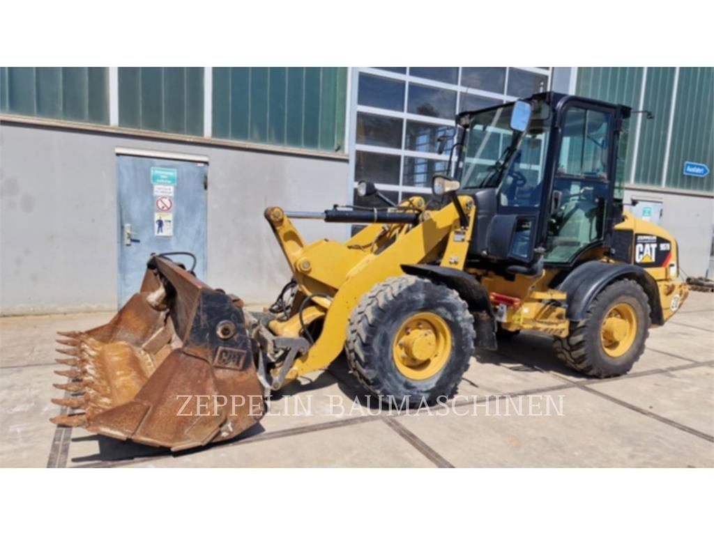CAT 907H Фронтальные погрузчики