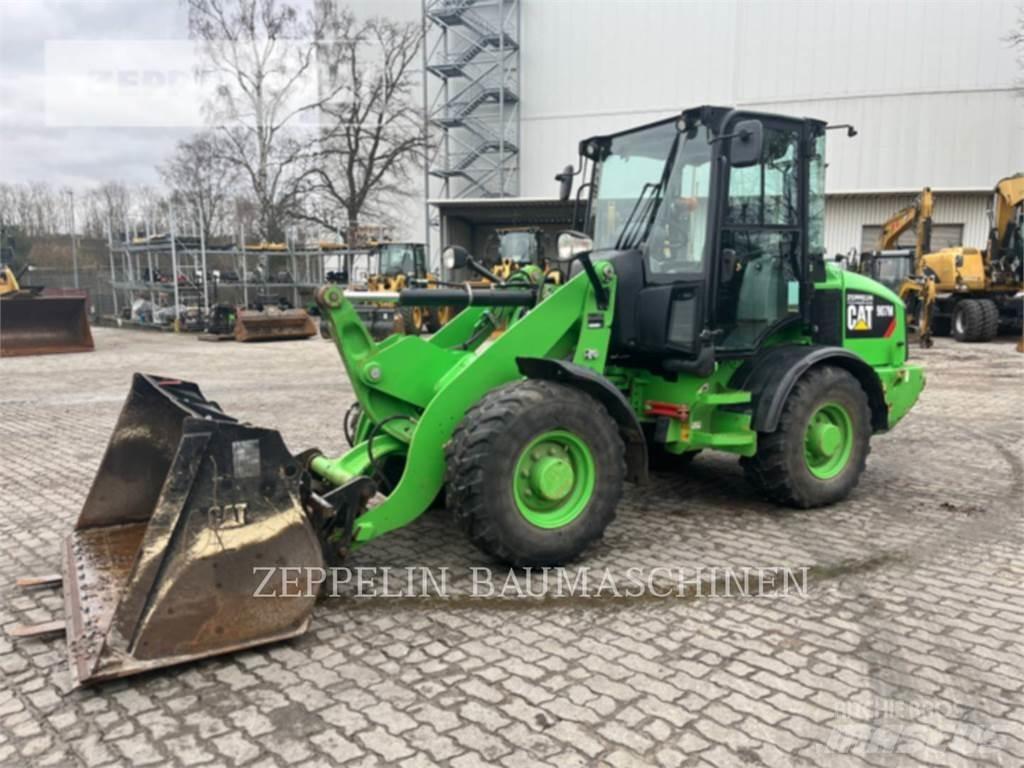 CAT 907M Фронтальные погрузчики