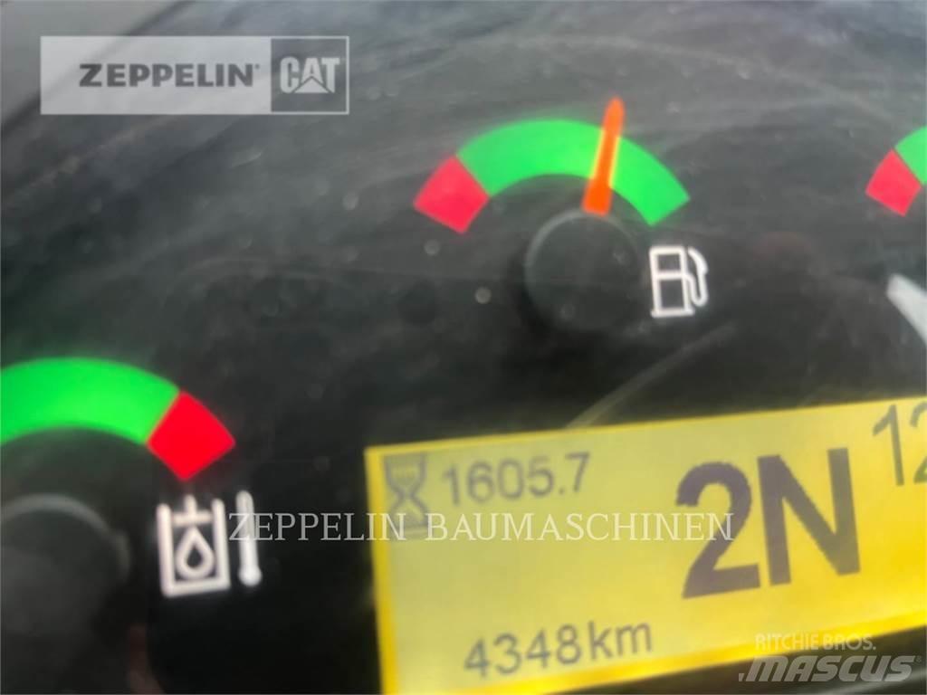 CAT 907M Фронтальные погрузчики