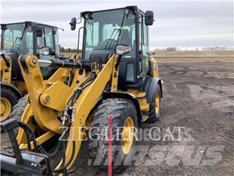 CAT 907M Фронтальные погрузчики