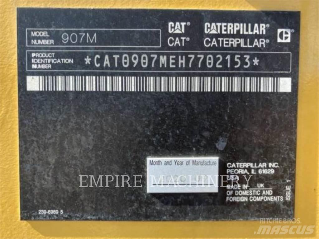 CAT 907M Фронтальные погрузчики